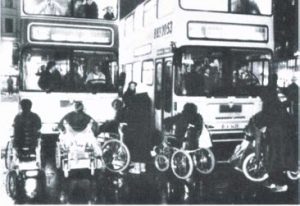 1987 - Rollstuhlfahrer-innen blockieren BVG-Busse
