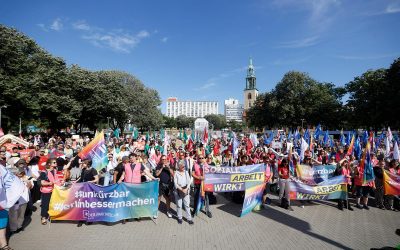 ambulante dienste e. V. beteiligte sich an der Kundgebung „Berlin bleibt sozial – Nein zu Kürzungen im Sozialstaat!“ am 23. Juni
